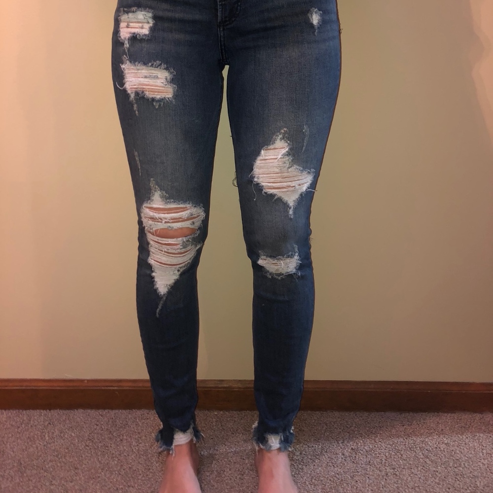 Express Distressed Jeans